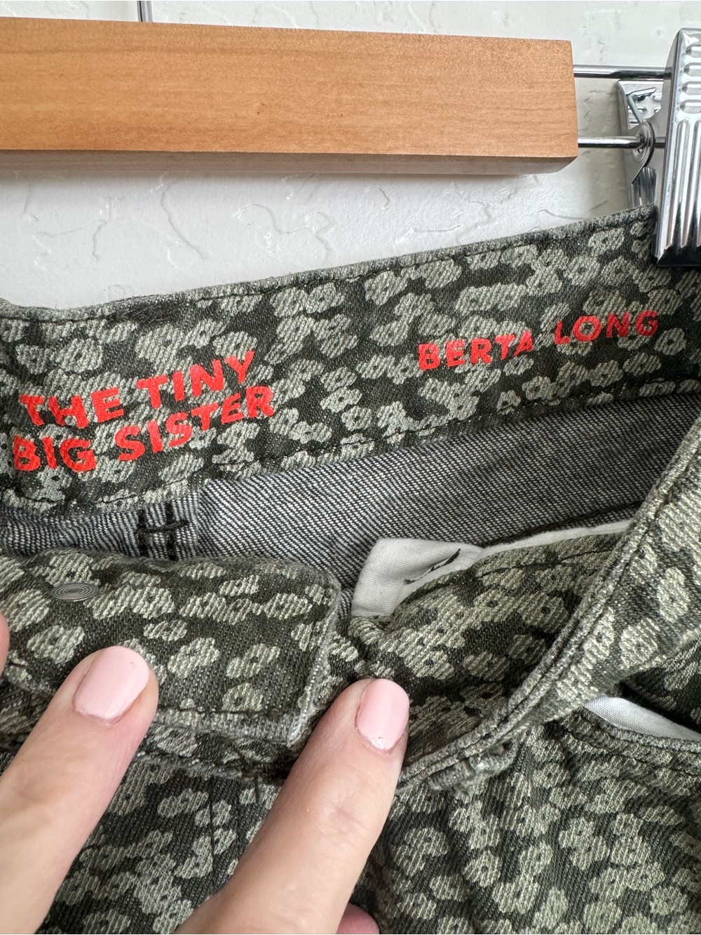 The Tiny Big Sister Olive Floral Berta Long Jeans 36 US 4 - Picture 5 of 8